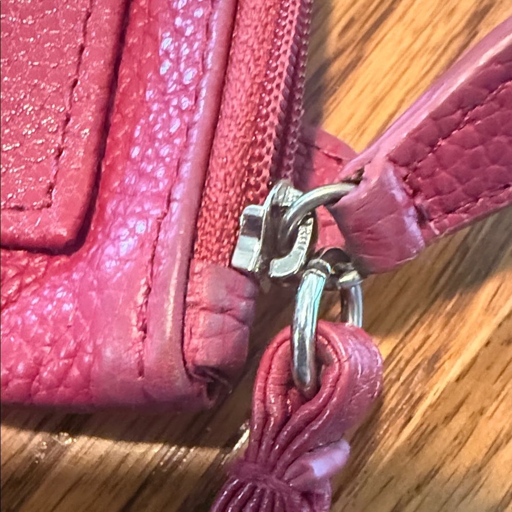Giani Bernini‎ Fuchsia Leather Wallet - Picture 10 of 10